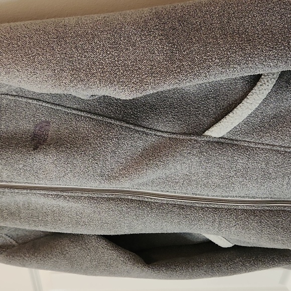 The North Face Heather Gray Teddy Jacket - Picture 8 of 9